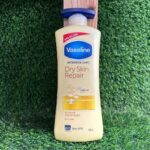 Vaseline Intensive Care Dry Skin Repair Body Lotion 400 ml